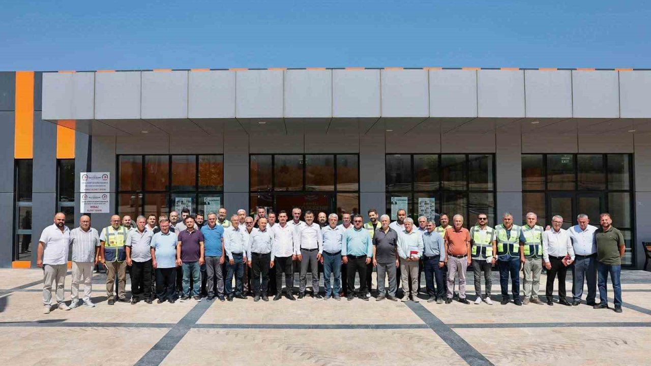 Honaz’da muhtarlarla buluşan Çavuşoğlu; "Birlikte karar vereceğiz, birlikte çalışacağız"