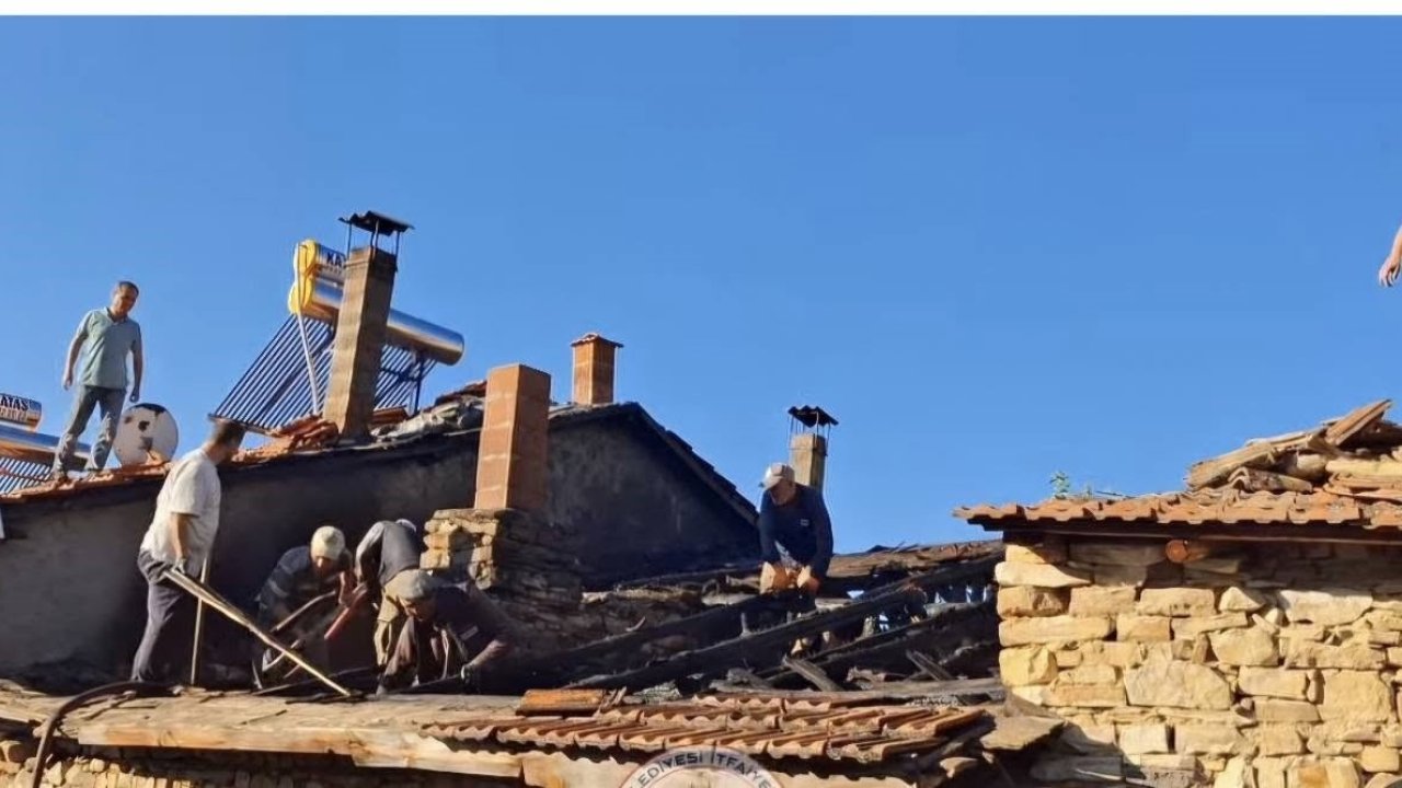 Emet’teki köy fırınında başlayan yangın çevre binalara sıçramadan söndürüldü