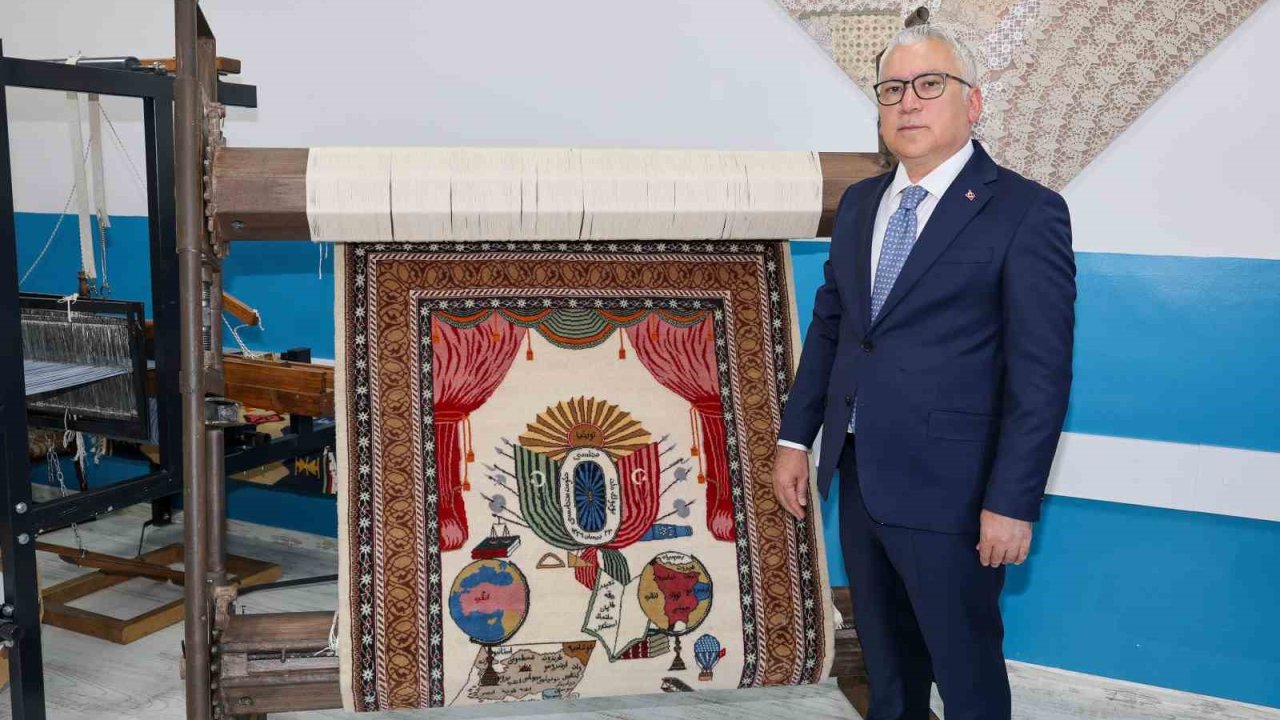 Yetimlerin 104 yıllık emaneti Misak-ı Milli Halısı yeniden dokundu