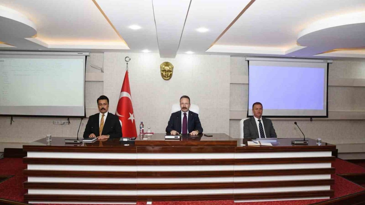 Ardahan’da 2026-2027 eğitim öğretim yılı okul güvenliği toplantısı yapıldı
