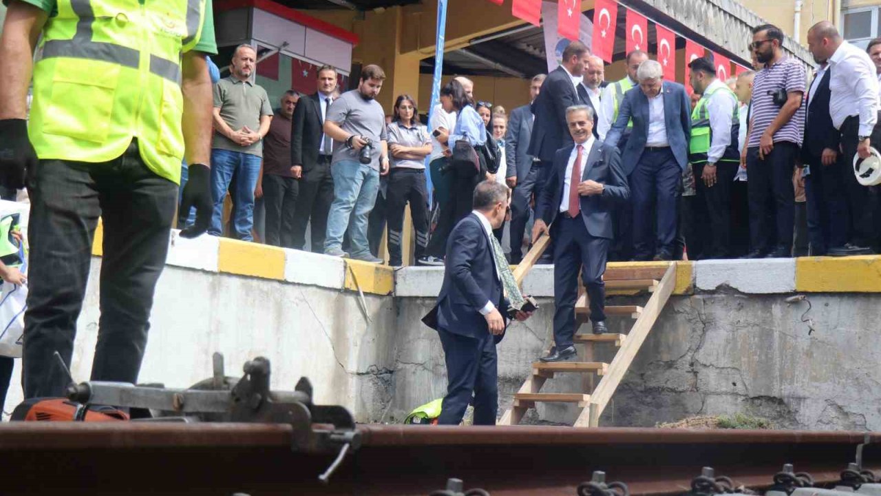 Şehir tarihini değiştirecek proje: Raylar yerin altına iniyor