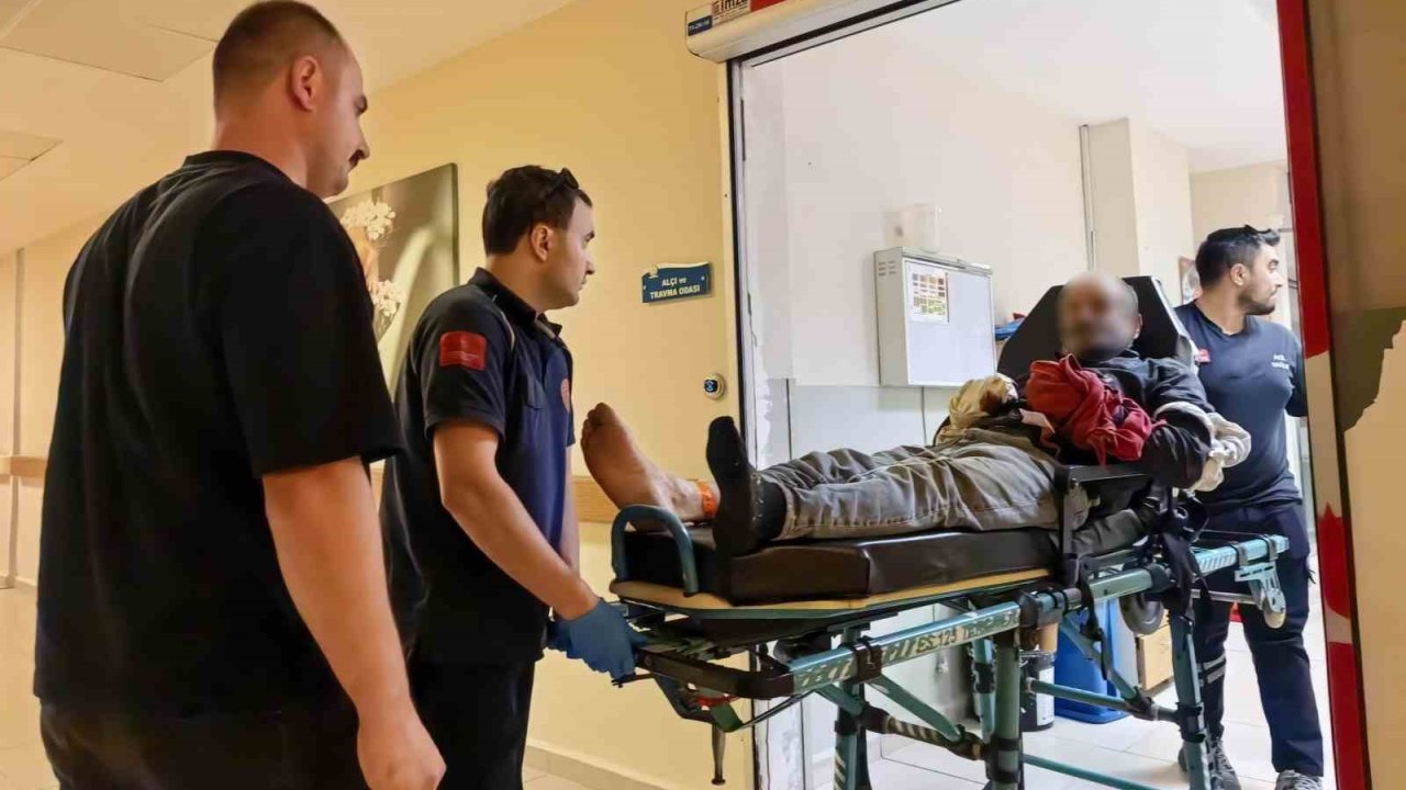 Ellerini zincire sıkıştıran adamın 6 parmağı koptu