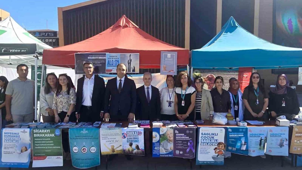 Erzincan’da Halk Sağlığı Haftası kapsamında farkındalık standı açıldı