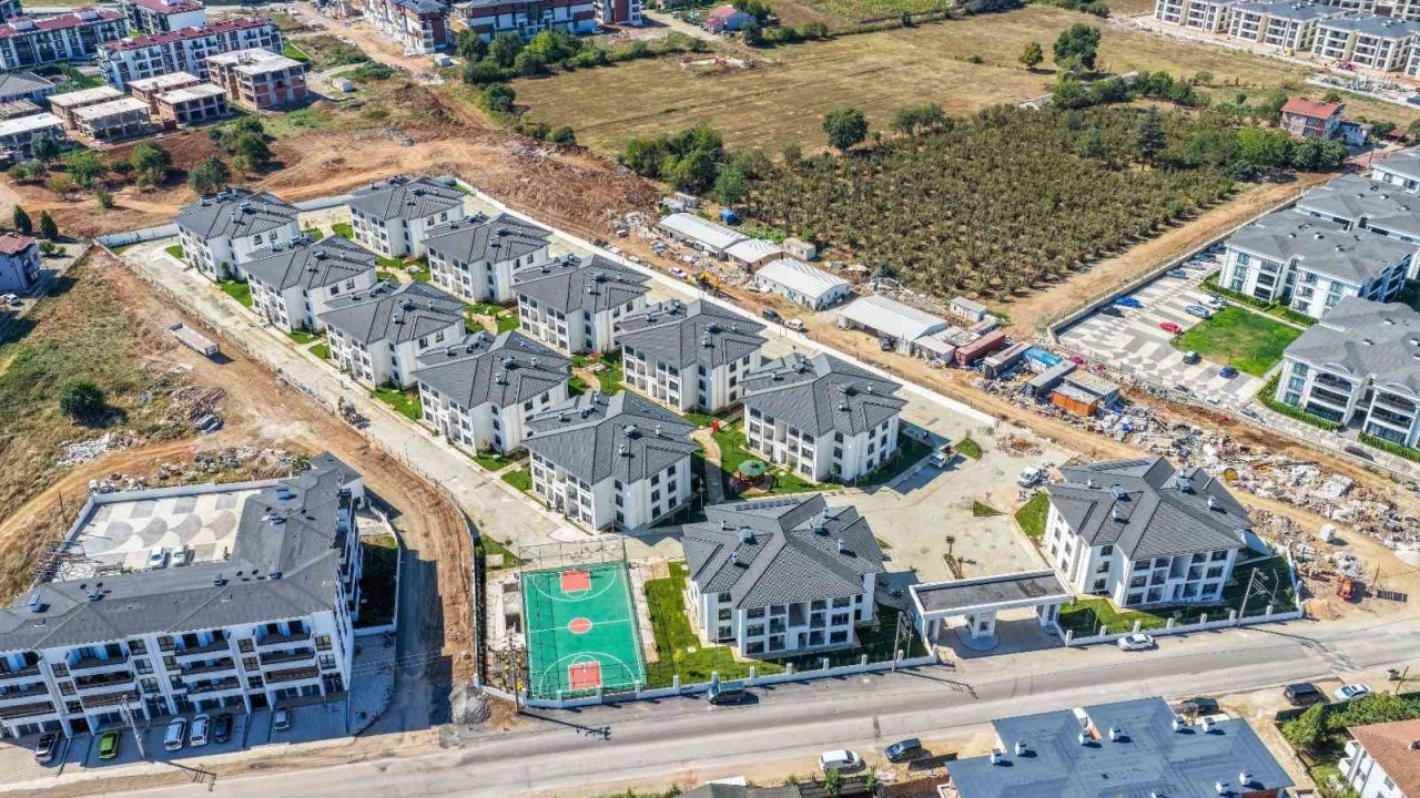 Kartepe Kent Konutları’nda 144 aile yarın evlerine kavuşacak