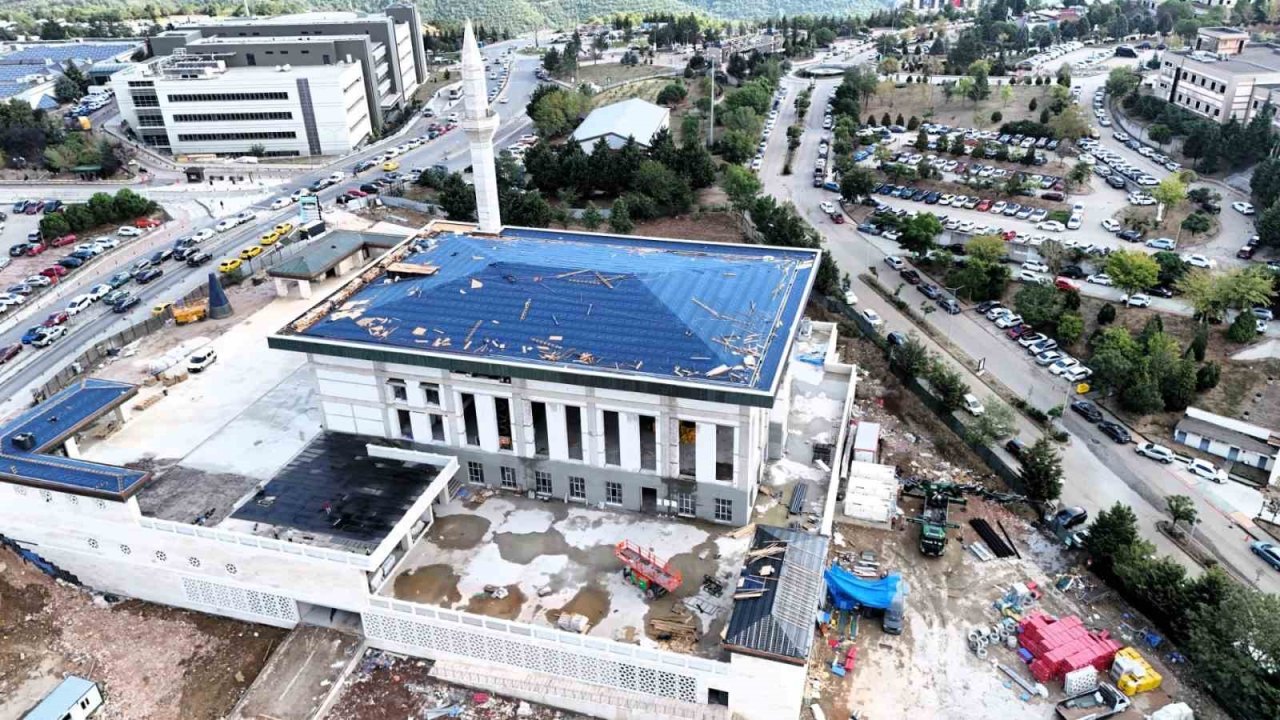 "Umuttepe Camii ve Otopark Projesi" gün sayıyor: Yüzde 90’ı tamamlandı