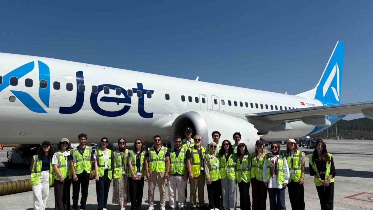 AJet’te üniversiteli gençler sahada deneyim kazanıyor