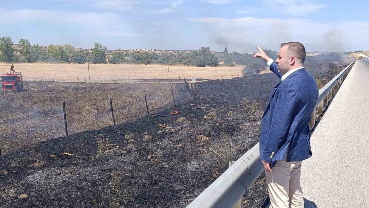 Başkan Yüksel yangını fark etti, itfaiyeyi sevk etti: Çiftlik alevlerden kurtarıldı