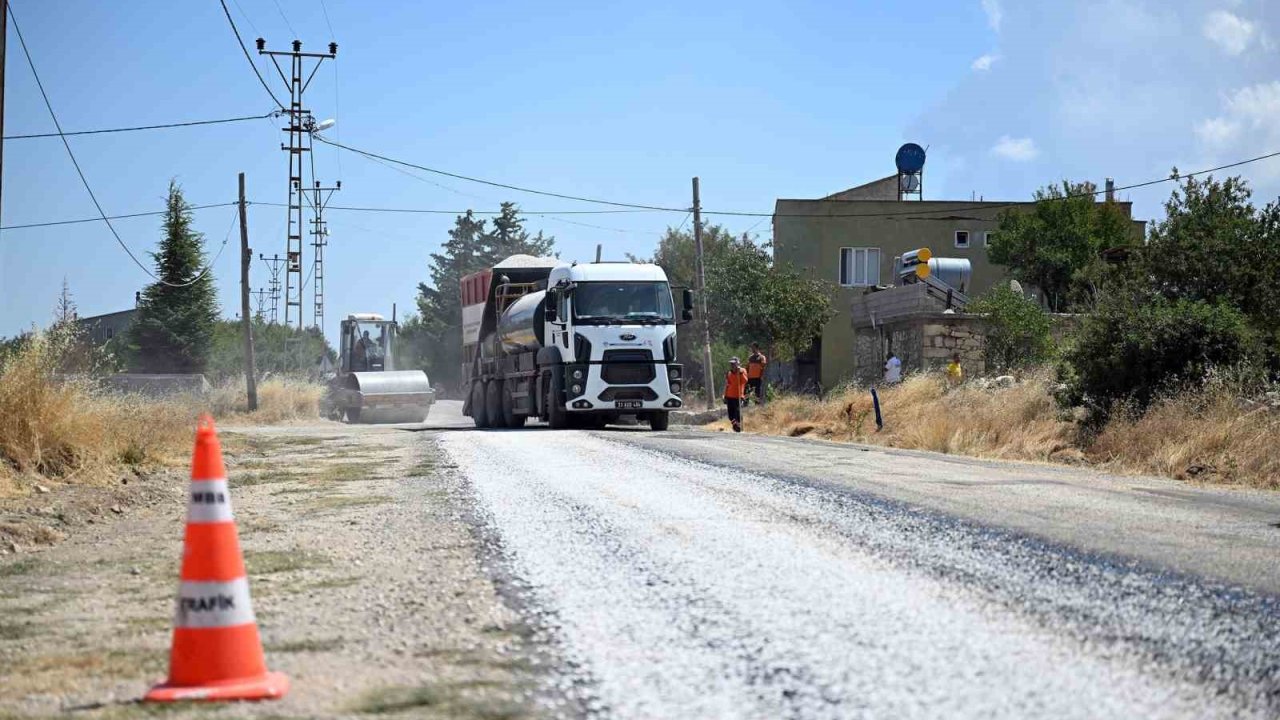 Mersin Gülnar’da 35 kilometrelik grup yolu yenilendi