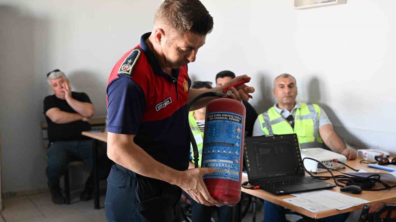 Manisa Büyükşehir Belediyesi personeline nefes kesen tatbikat