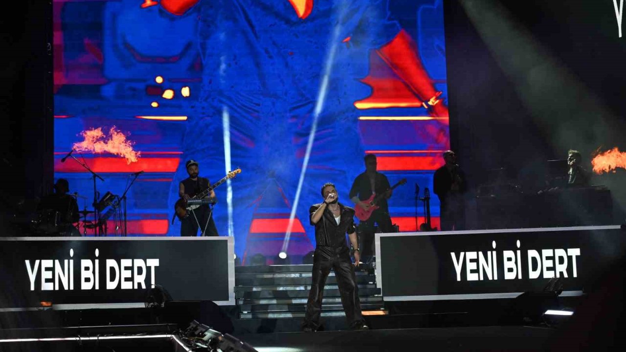 Çanakkale’de festival sahnesinde Sefo rüzgarı
