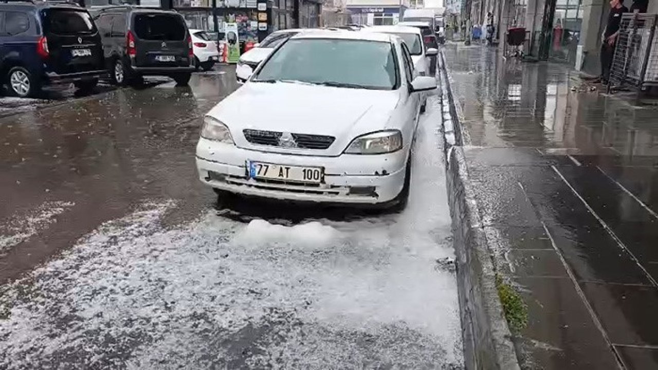Kars’ta aniden bastıran dolu hayatı olumsuz etkiledi