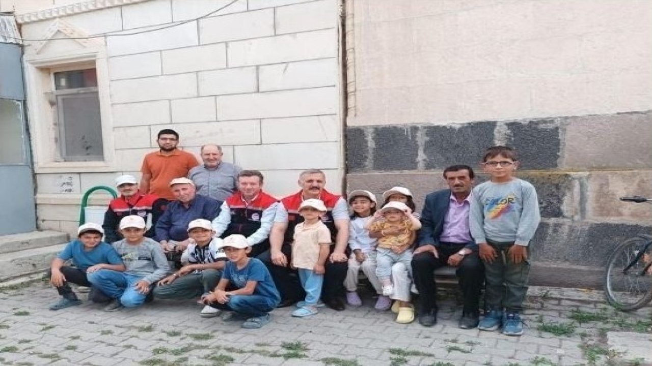 "Cuma Buluşmaları" hız kesmiyor
