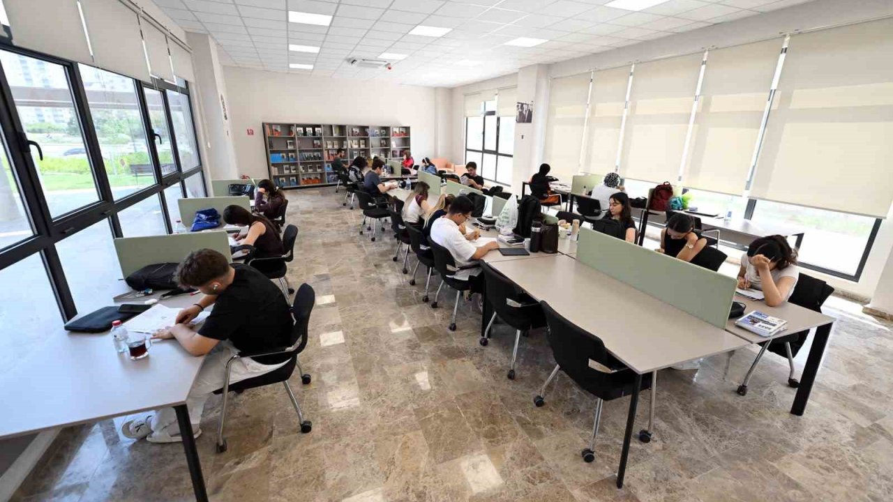 Silifke Sosyal Yaşam Merkezi, her yaştan vatandaşa hizmet veriyor