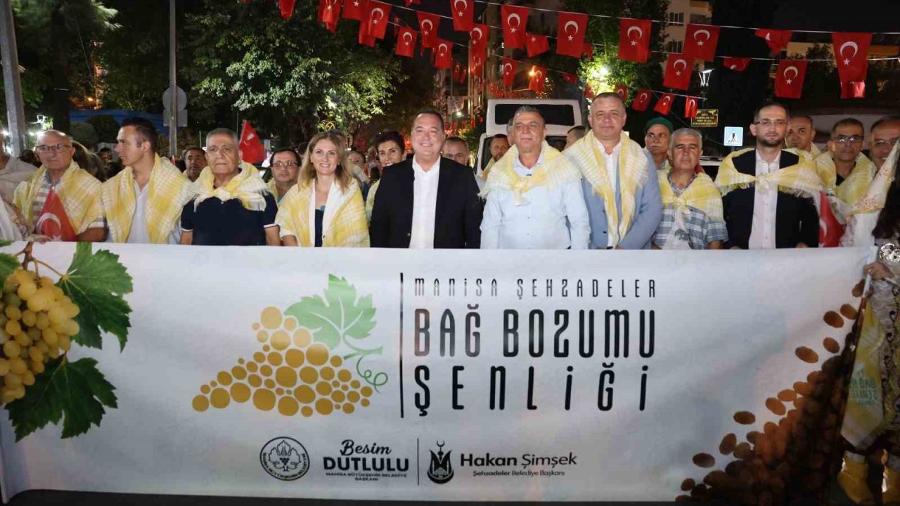 Bağ Bozumu coşkusu kortejle taçlandı