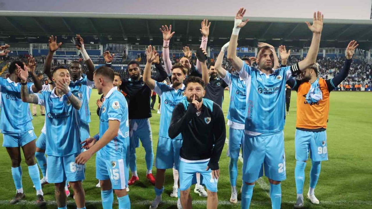 Erzurumspor FK’dan tarihi galibiyet