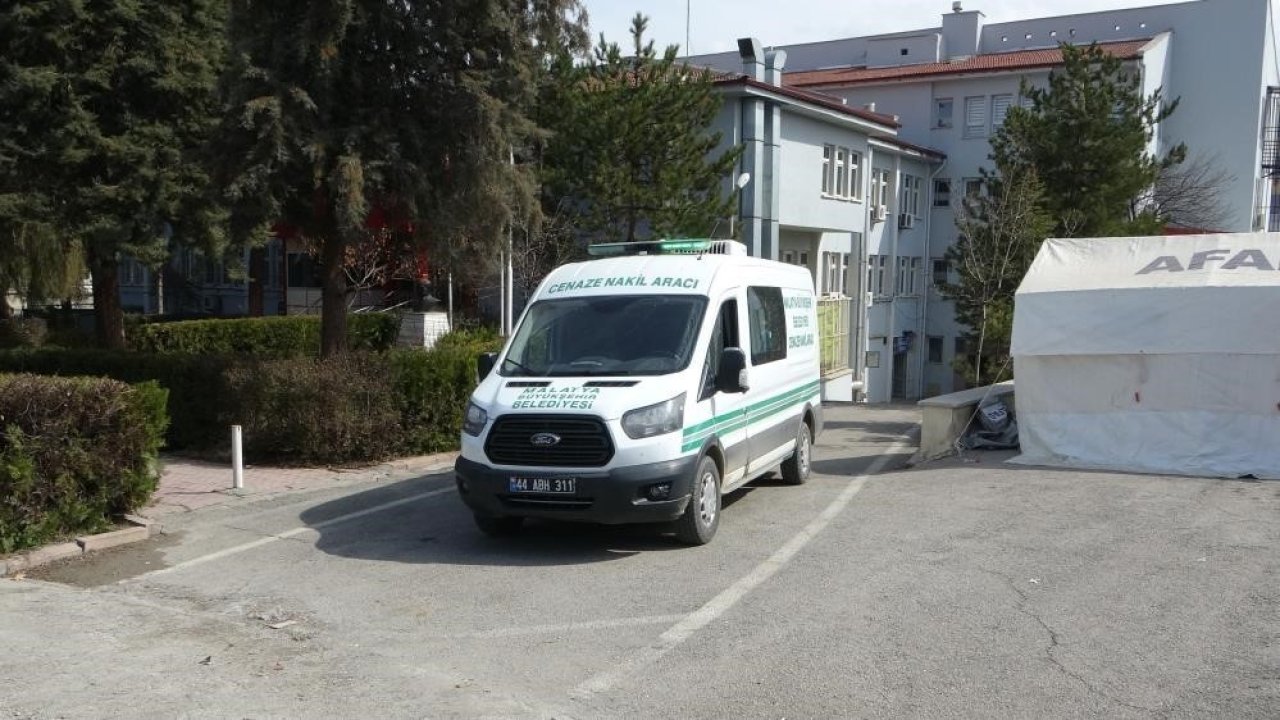 Hekimhan’da emekli öğretmen evinde ölü bulundu
