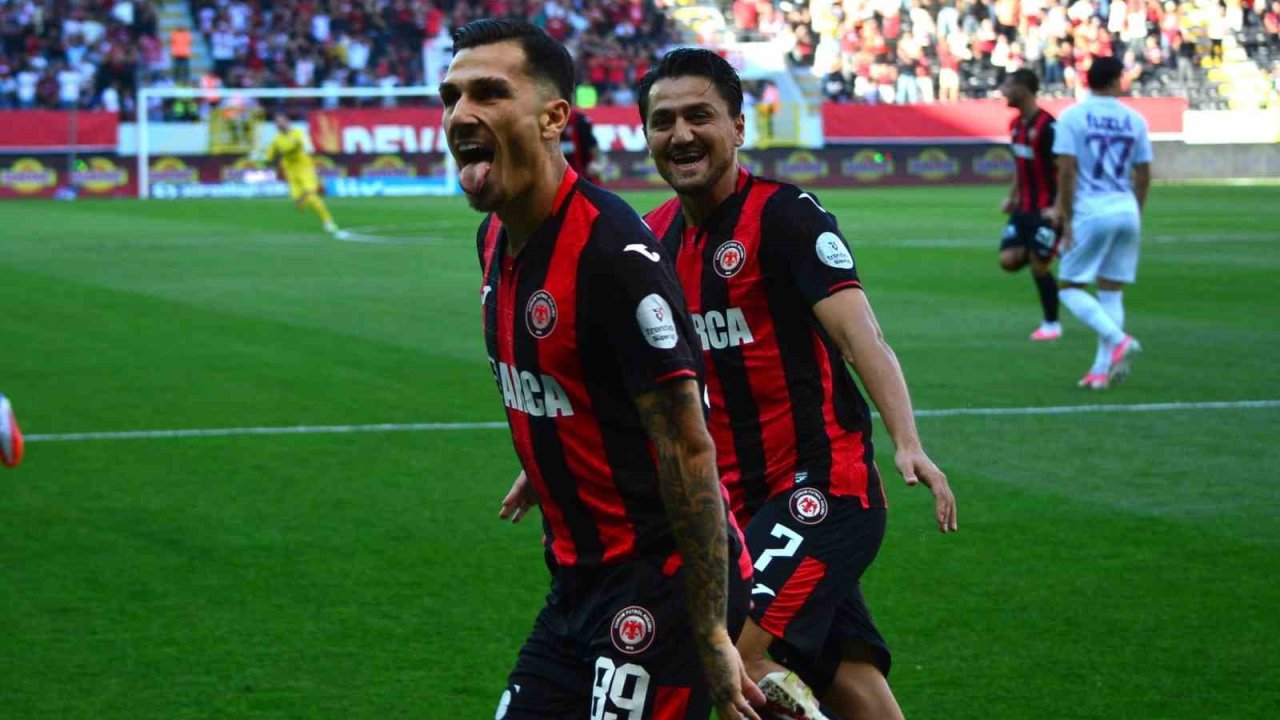 Trendyol Süper Lig: Çorum FK: 1 - Eyüpspor: 0 (Maç devam ediyor)