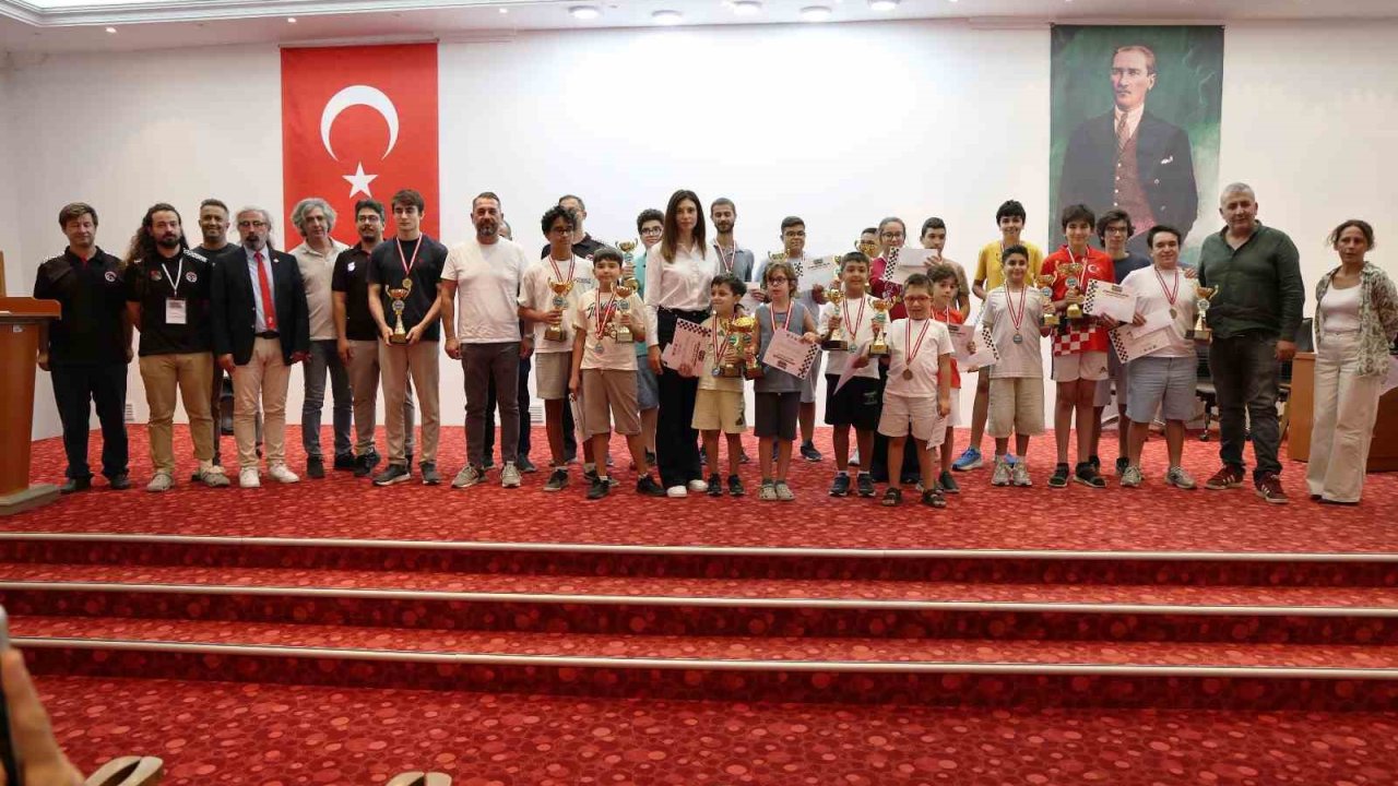 Söke’deki satranç turnuvası sona erdi