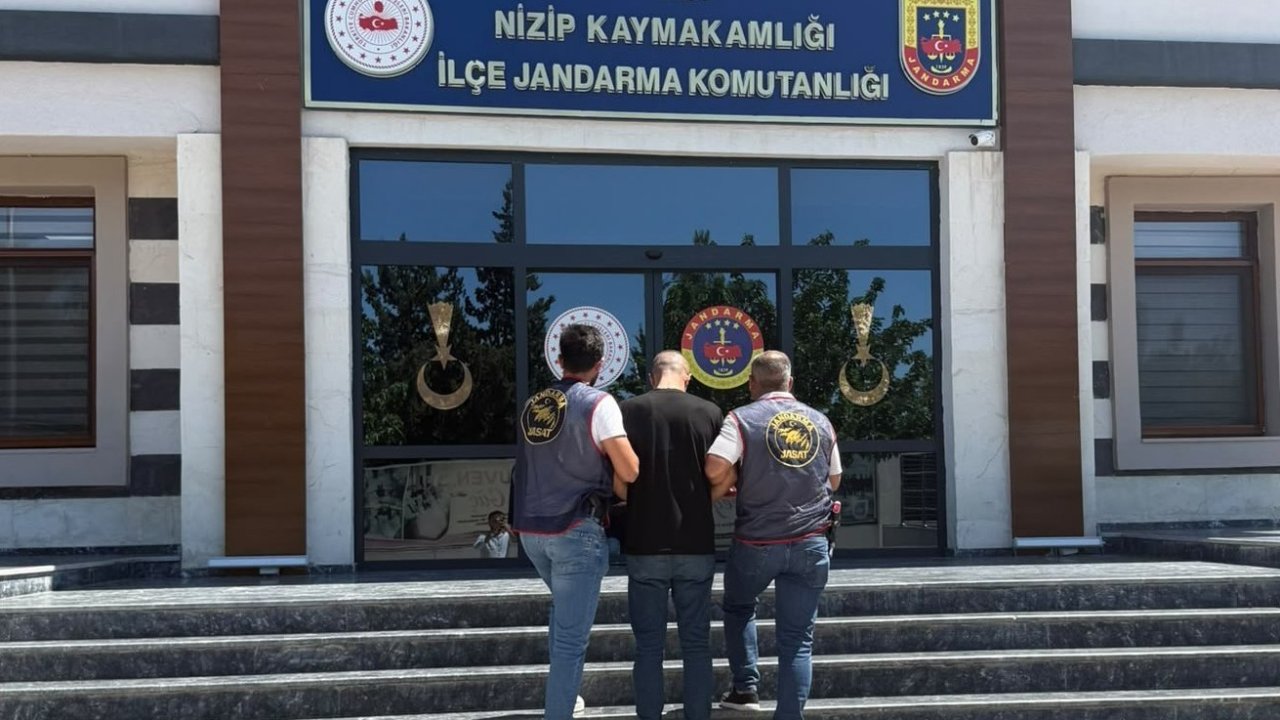 Kesinleşmiş 10’ar yıl cezayla aranan 2 şahıs yakalandı