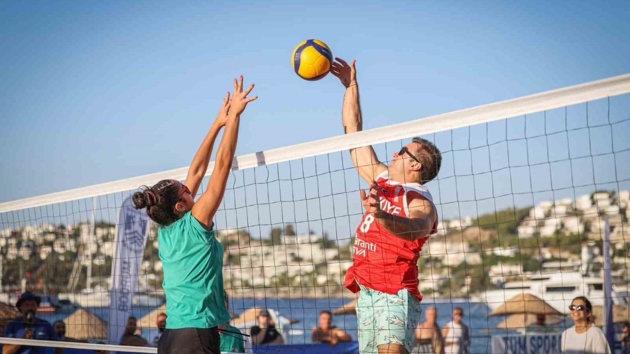 Plaj Voleybolu Şenliği Gündoğan’da tamamlandı