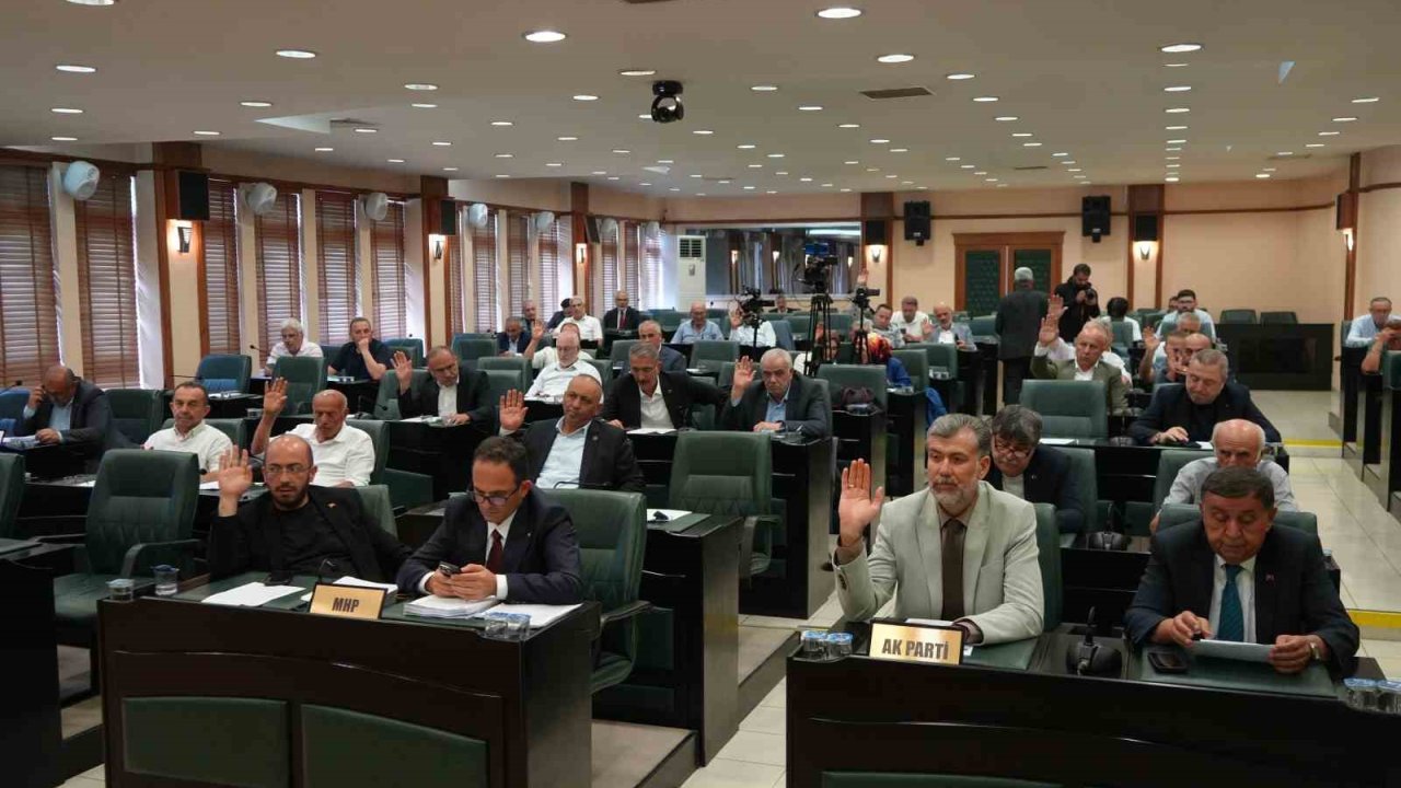 Samsun Meclisi’nde Atakum personel maaşları gündeme geldi