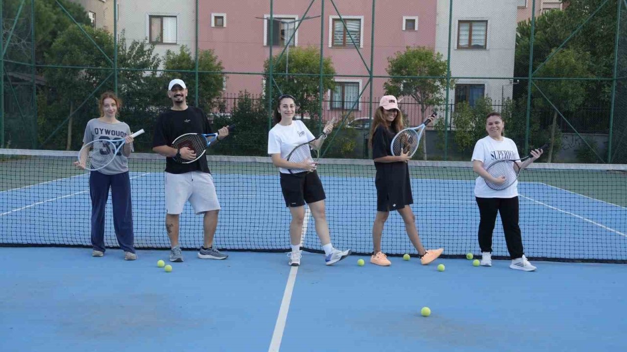 Kartal Belediyesi’nin tenis eğitimleri tüm hızıyla devam ediyor