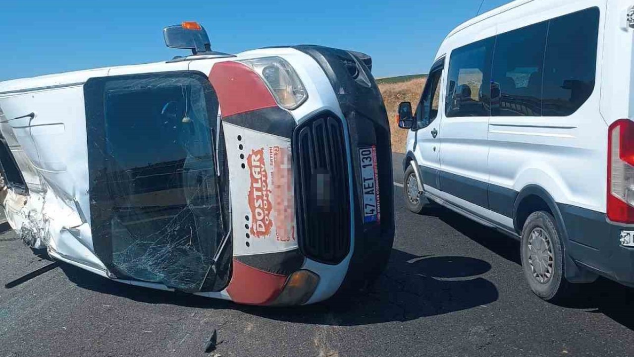 Mardin’de öğrenci servisi devrildi: 13 öğrenci yaralandı