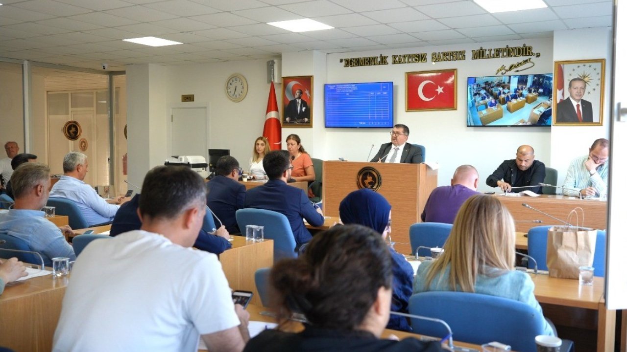 Düzce Belediye Meclisi 30 gündem maddesini görüştü