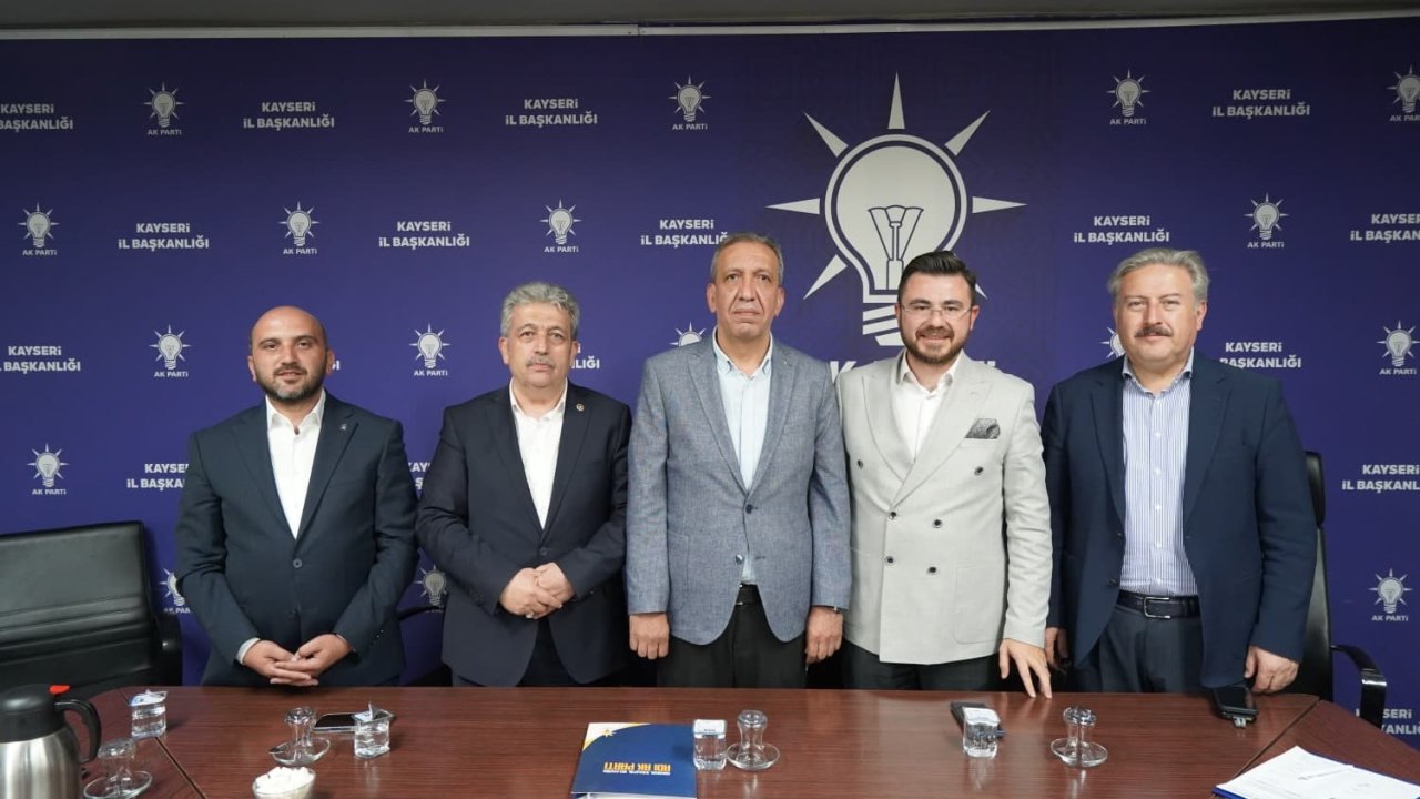 CHP’li Meclis Üyesi Ağca, AK Parti’ye katıldı