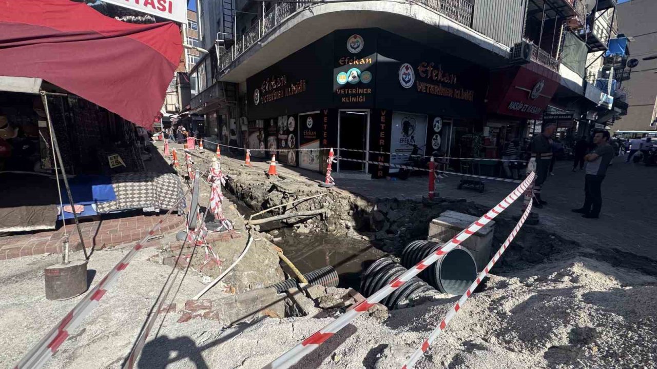 15 gün önce açılan çukur esnafı çileden çıkarttı