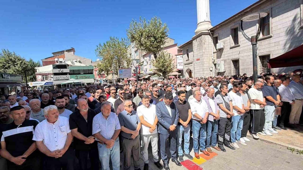 Alaplı’nın yardım gönüllüsü Tuncay Çil son yolculuğuna uğurlandı