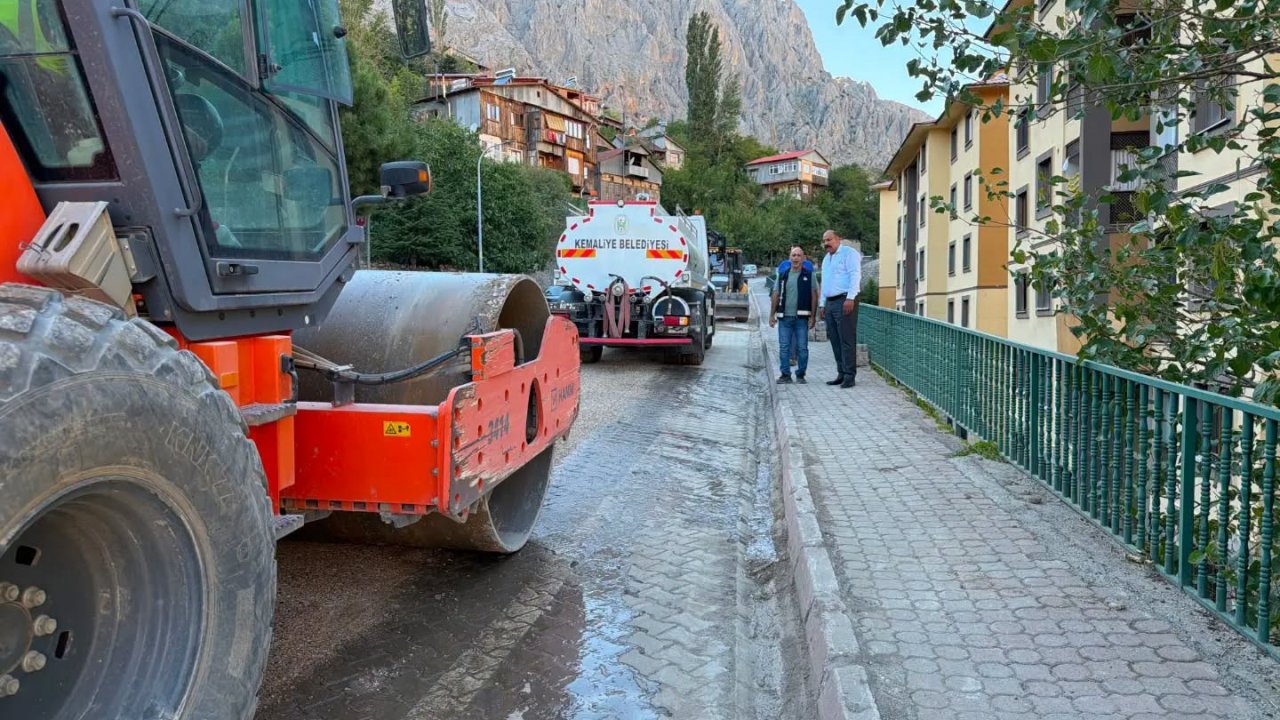 Kemaliye’de doğalgaz çalışmaları sürüyor