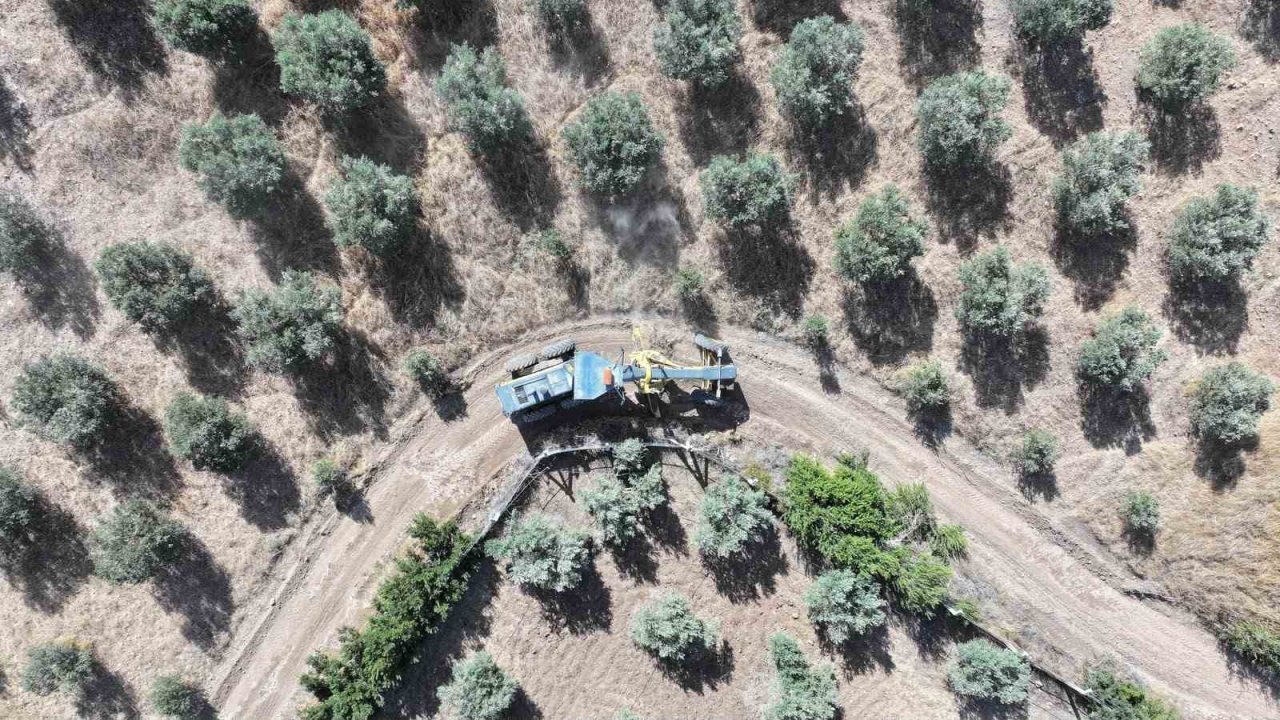 Didim’de yol çalışmaları sürüyor