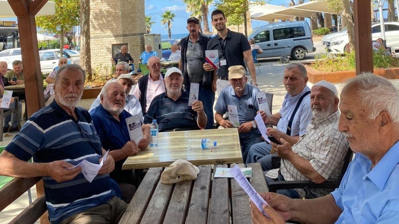 Akçakoca’da "Kaybetmeden Fark Et" farkındalık standı