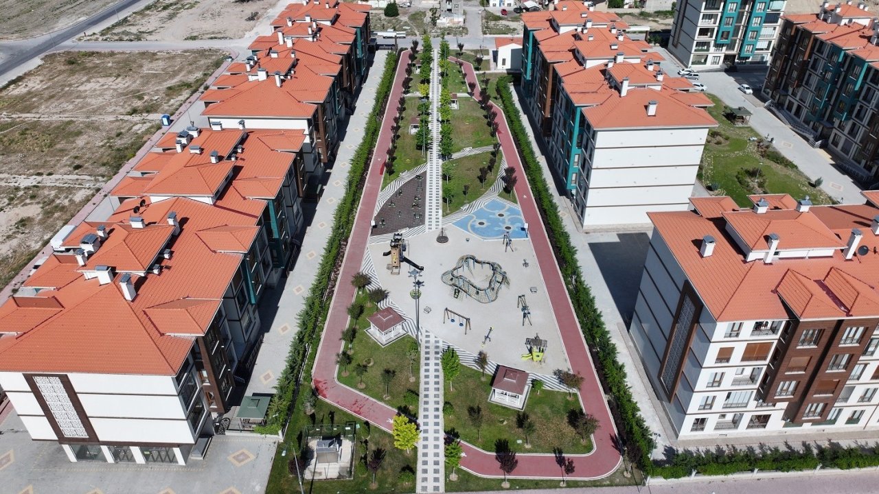 Karatay’ın şehircilik tecrübesi yayına dönüşüyor