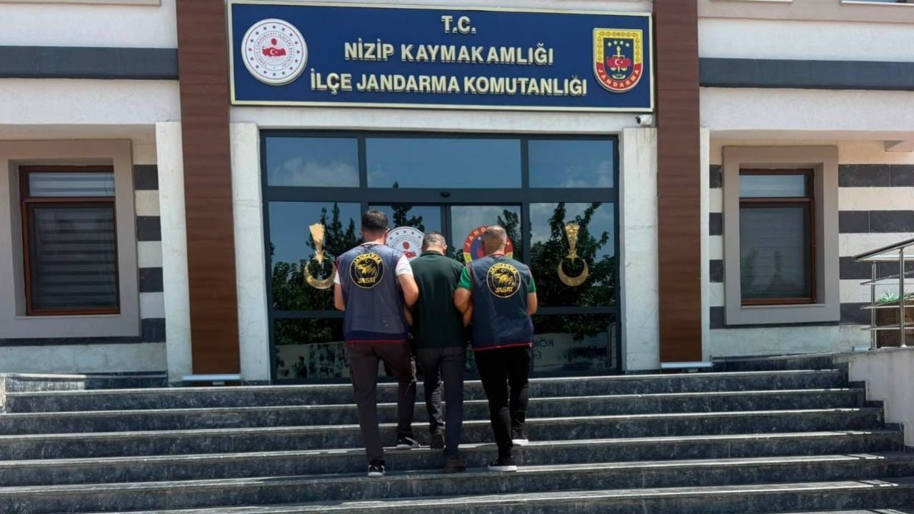 Kesinleşmiş 10’ar yıl cezayla aranan 2 şahıs yakalandı