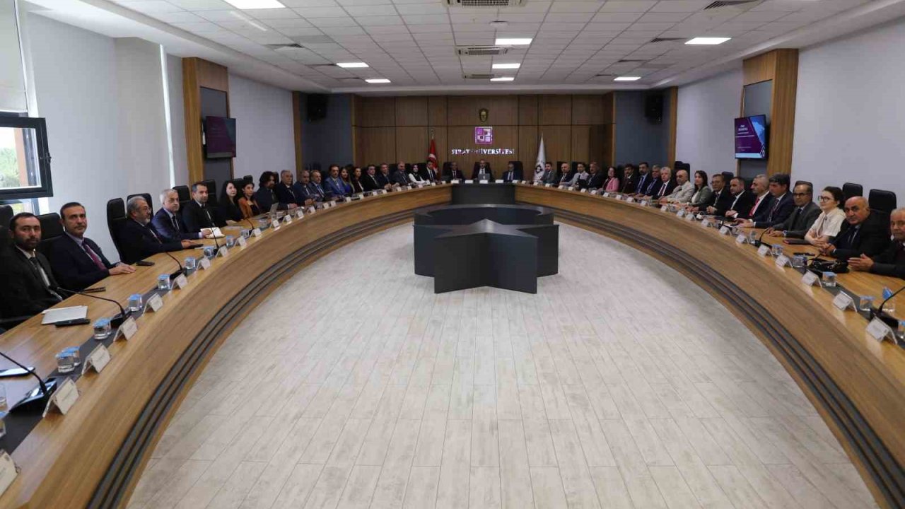 FÜ’de yeni eğitim öğretim yılı hazırlıkları değerlendirildi