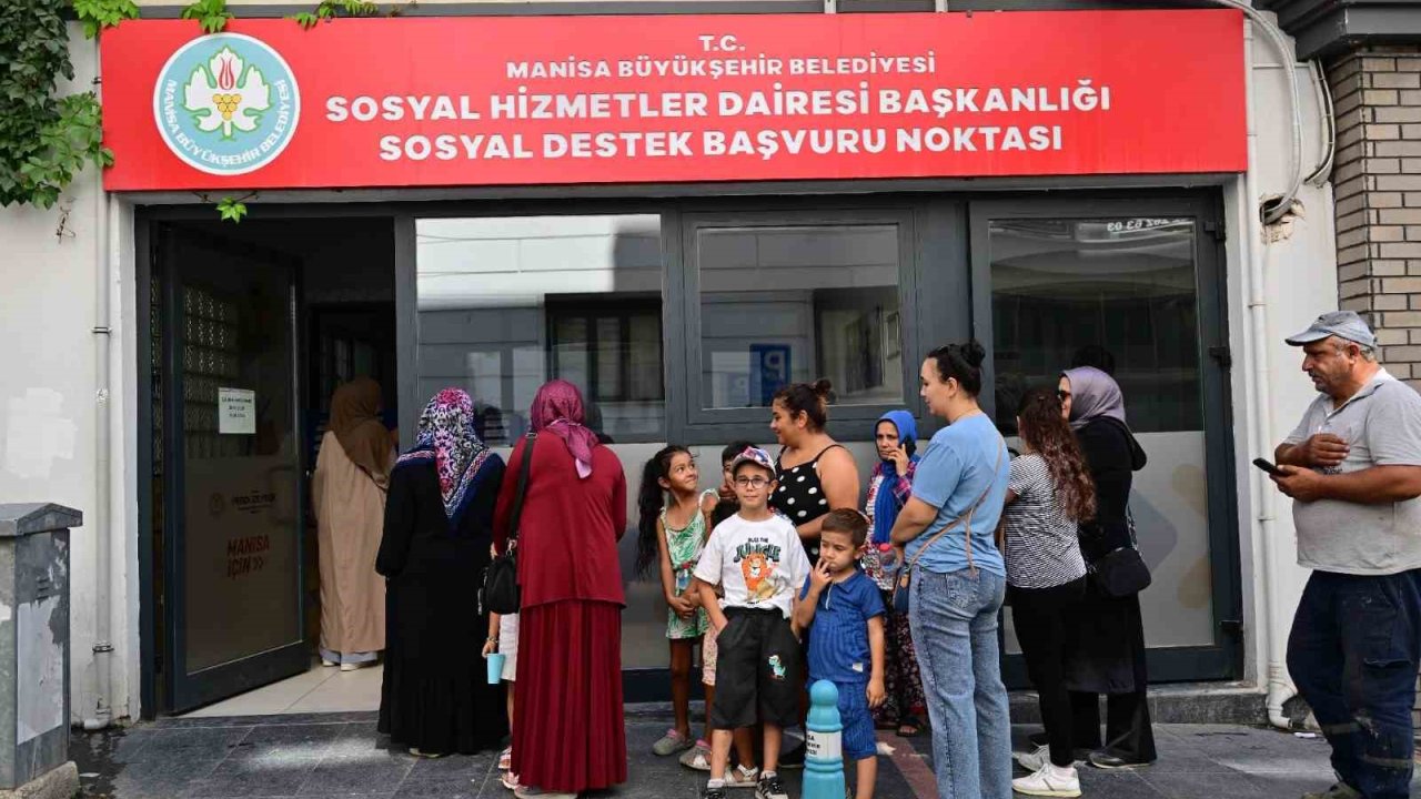 Manisa Şehir Kartı ile 10 bin öğrenciye 30 milyon TL’lik eğitim desteği