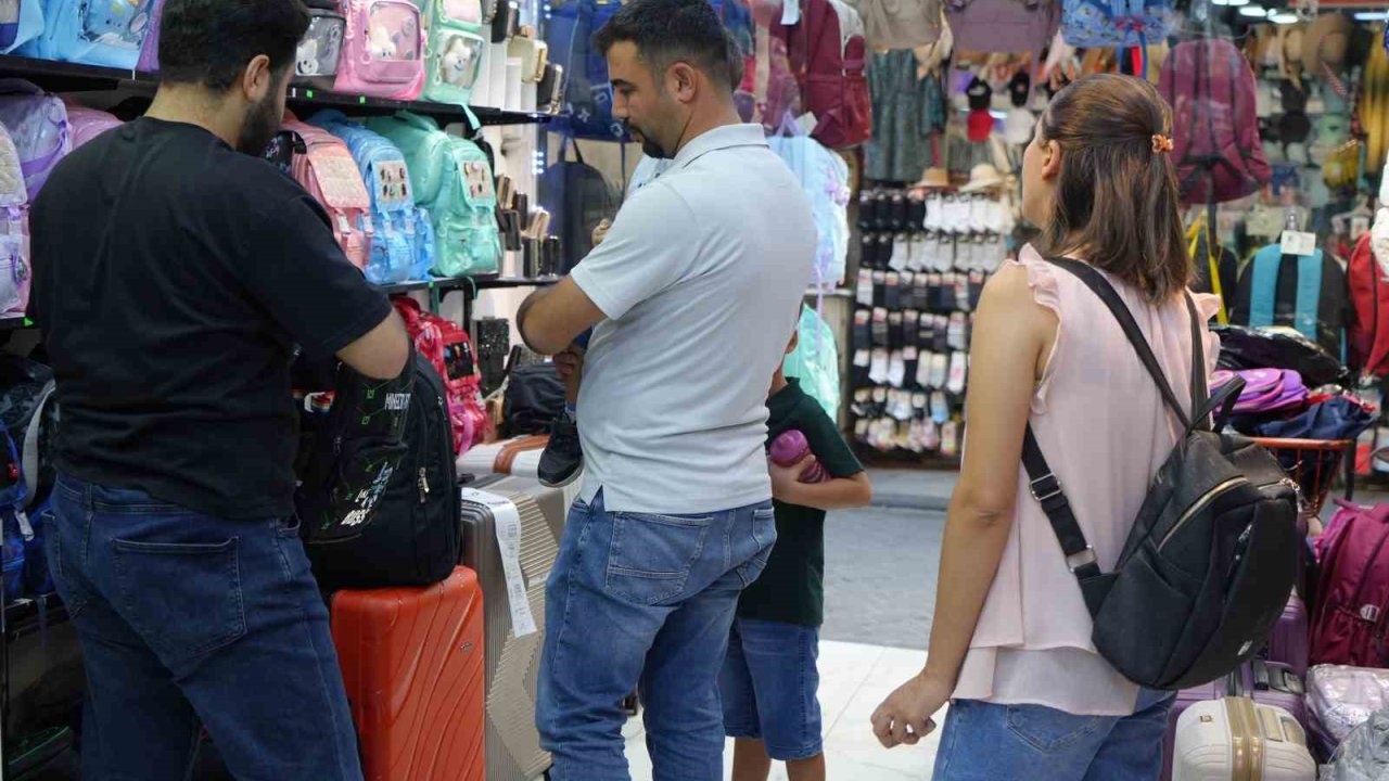Gaziantep’te kırtasiye ve okul malzemesi yoğunluğu
