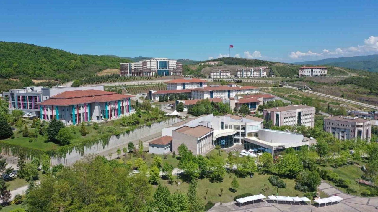 Eğitim Fakültesi mezunlarından 2026 AGS’de gurur veren başarı