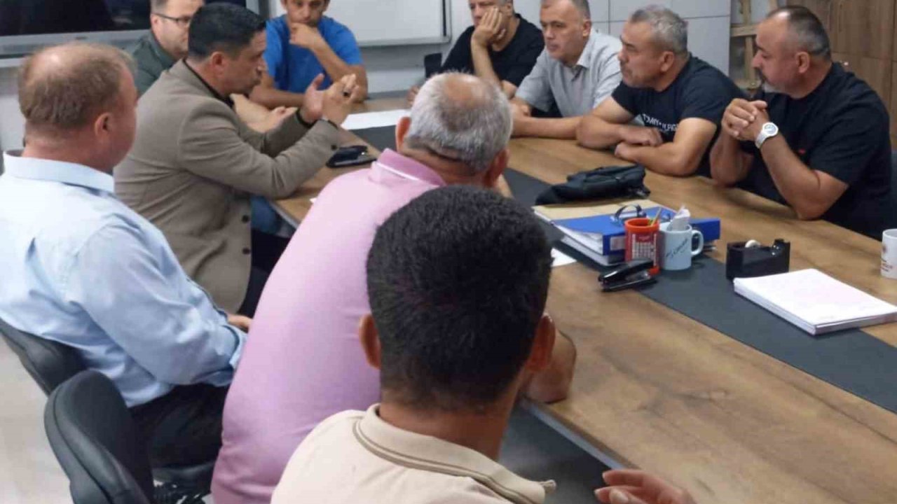 Simav’da yeni eğitim yılı öncesi okullarda hazırlık mesaisi