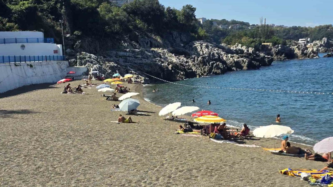 Yasak kalktı, vatandaşlar Kapuz Plajı’na akın etti
