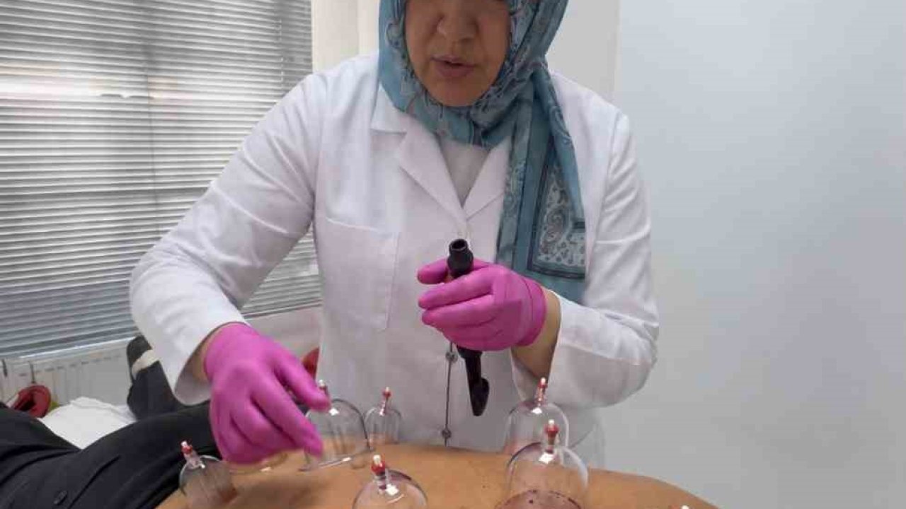 Dr. Esra Çetin Timur’dan hacamat uyarısı: "Bu uygulamayı hekim bizzat yapmalı"