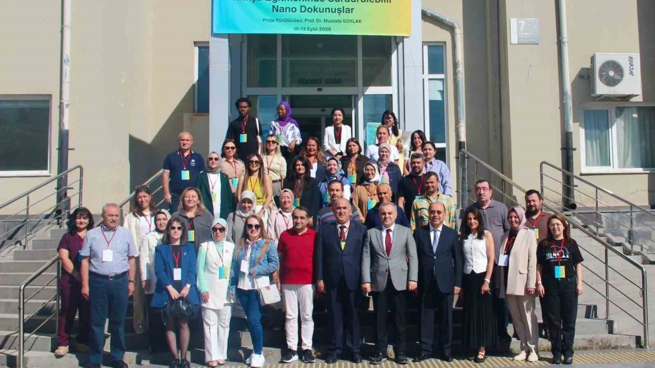14 ilden kimya öğretmenleri ERÜ’de buluştu