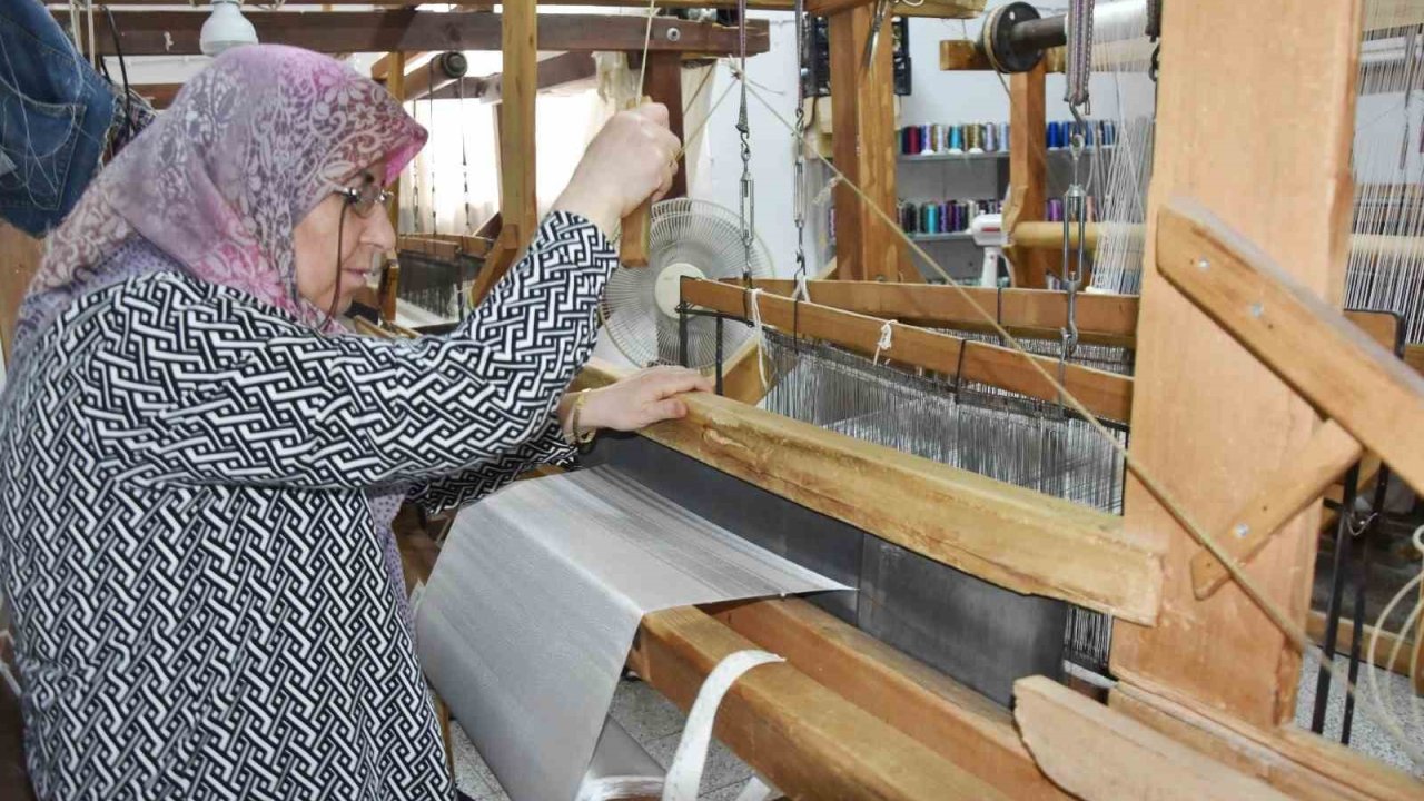 Manisa Bezi, kadınların emeğiyle yeniden hayat buluyor