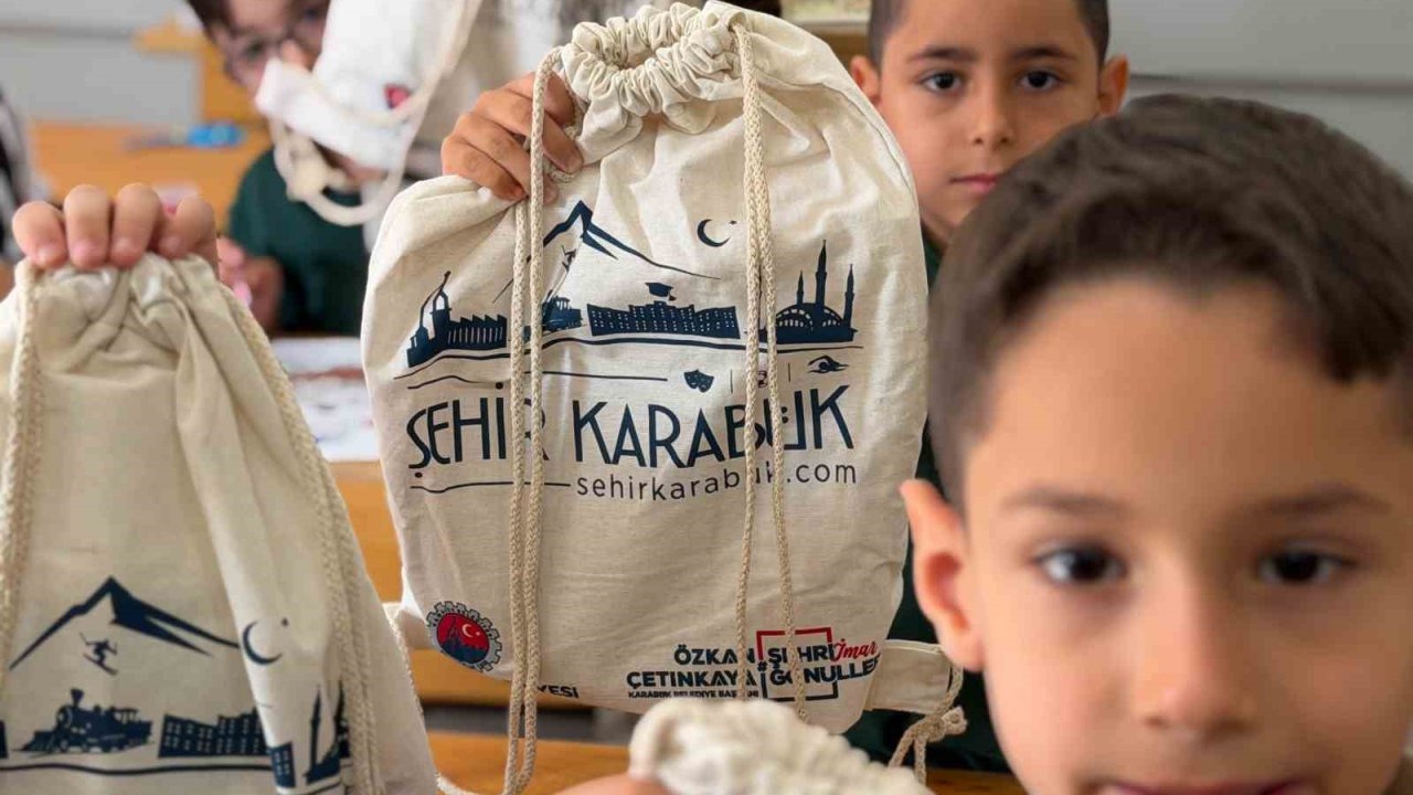 Karabük’te minik öğrencilerin okul heyecanına belediye desteği