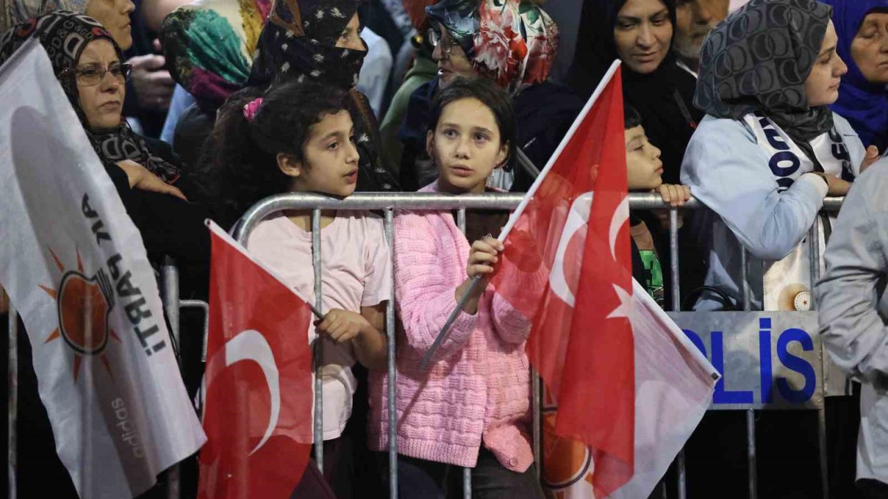 Cumhurbaşkanı Erdoğan memleketi Rize’de