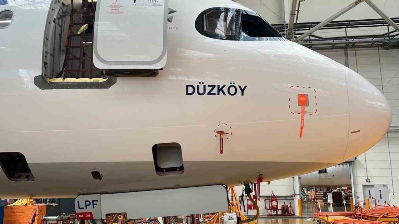 THY uçağına Bakan Uraloğlu’nun doğduğu ilçenin adı verildi