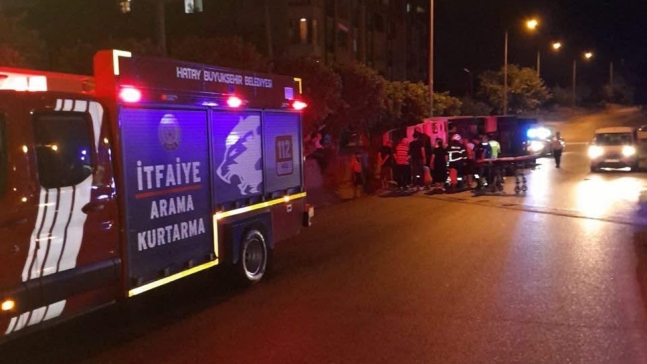 Belen’de devrilen kamyonun sürücüsü yaralandı