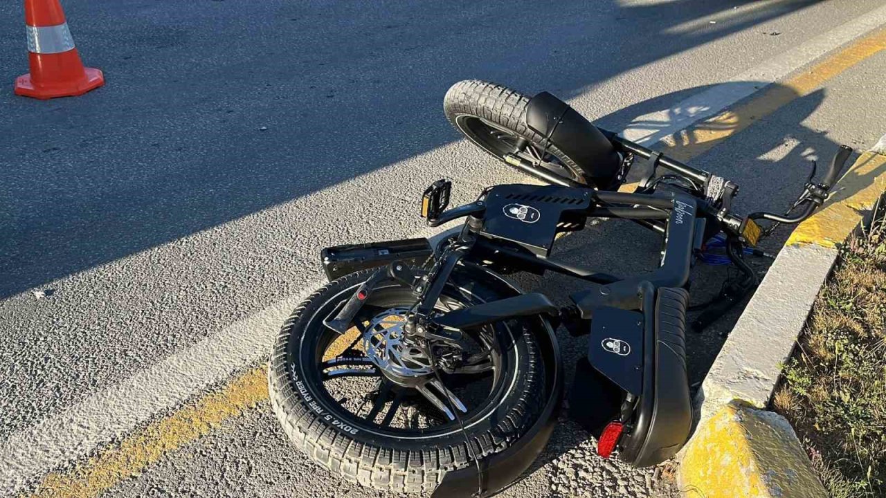 Çorum’da minibüsün çarptığı elektrikli bisikletli çocuk yaralandı